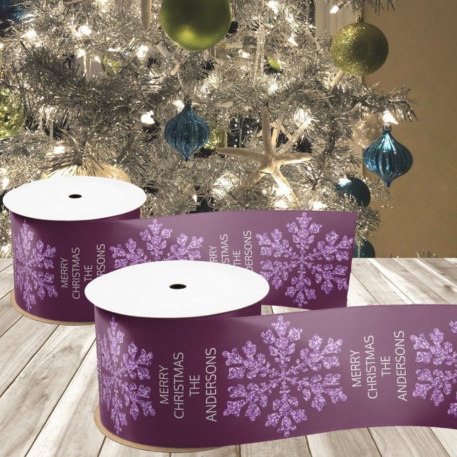 Snowflake Plum Bling Elegante Trendy Weihnachten Satinband (Add your name to this personalized dark purple Christmas ribbon with faux glitter purple snowflakes)