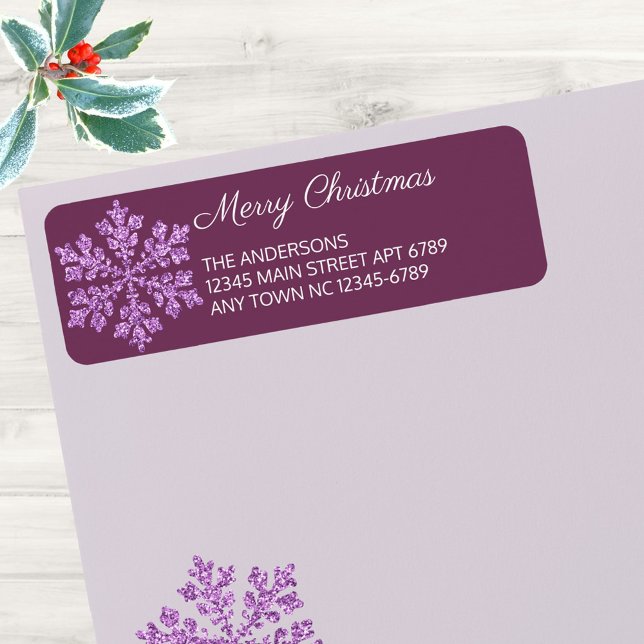 Snowflake Plum Bling Informelle Lässige Weihnachte (Custom address labels in deep plum purple with a faux glitter snowflake add a little glam)