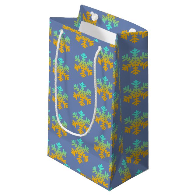 Snowflakes Blue Background Geschenktasche Kleine Geschenktüte (Vorderseite Schrägansicht)