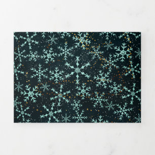 Snowflakes White Blue in Black Night Sky Dreifach Gefaltete Urlaubskarte