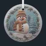 Snowman bestickt ornament aus glas<br><div class="desc">Der Stickereieffekt macht diesen Schneemann zu einem atemberaubenden Ornament für Ihren Weihnachtsbaum oder ein Weihnachtsgeschenk. Fügen Sie einen Namen auf der Vorderseite, die Sie gewollt, um zu personalisieren!</div>