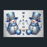 Snowman Christmas Elegante Winterferien Fußmatte<br><div class="desc">Schneemann Weihnachten Elegante Winterurlaub Doormat. Einzigartiges,  schönes,  stilvolles Design. Leicht personalisiert zu sein. Schriftart Stil,  Größe und Farben können geändert werden. Matching-Elemente sind verfügbar.</div>