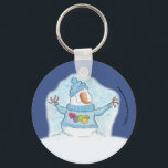 Snowman Christmas ist "Schnee" Nah Schlüsselanhänger<br><div class="desc">Möge dein Geist große Freude empfinden,  während Weihnachten nahe zeichne. Snowman fühlt sich,  dass Weihnachten "Schnee" nah in diesem lustigen Wortspiel ist Urlaubsplanung! Originelles Design von Christie Black von Kreationen aus dem Herzen.</div>