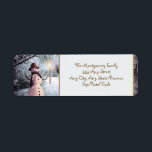 Snowman Christmas Return<br><div class="desc">Ein festliches Snowman Winter Snow Scene Weihnachtsrückgabe-Label mit Ihrer Rücksendeadresse. Geben Sie einfach Ihren Namen und Ihre Adresse in unsere einfache Vorlage ein, um den Beispieltext zu ersetzen. Viel Spaß!</div>
