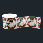 Snowman Christmas Ripsband<br><div class="desc">Eine niedliche Weihnachtsdekoration mit dem Bild eines Schneemanns,  umgeben von einem goldenen und roten Weihnachtsband mit heiligen und poinsettia Blume.</div>