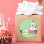 Snowman Christmas Tag Green aber Sie wählen Farbe Runder Aufkleber<br><div class="desc">Grün angezeigt,  aber Sie wählen Namen von Santa oder Ihren Namen aus</div>