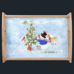 Snowman Christmas Tree Woodland Deer Watercolor P Serviertablett<br><div class="desc">"Schneemann Weihnachtsbaum Woodland Hirsche Wasserfarbe Holz Serviertablett." Der Winterschneehimmel mit niedlichem,  klassischem Schneemann und bezaubernden Waldtieren wurde in Aquarellfarben gemalt. Personalisiert mit Ihrem Familiennamen oder Ihrer Nachricht in einem handgeschriebenen Script-Kalligraphie-Schriftart. Gemalt und entworfen von Audrey Jeanne Roberts,  einer international anerkannten Künstlerin und Designerin,  Urheberrecht.</div>