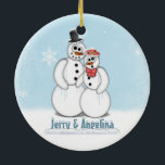 Snowman Couple Picture Ornament<br><div class="desc">Personalisieren Sie dieses niedliche Holiday Snow Couple Ornament mit Ihren eigenen Namen und Ihrem Foto. Tauchen Sie Ihr erstes Weihnachten zusammen oder Ihr 50. Weihnachten mit einem individuell gestaltbaren Urlaubssaft ein.</div>