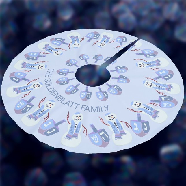 Snowman Dreidels Hanukkah Pattern Chrismukkah Polyester Weihnachtsbaumdecke (Add your name to this fun Hanukkah tree skirt for yourself or to gift to someone on your list)