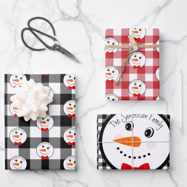 Snowman mit Red Bowtie Black Buffalo Kariert Trim  Geschenkpapier Set (Vorderseite)