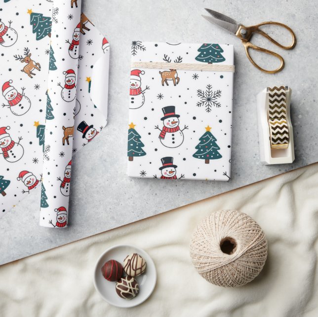 Snowman Reindeer Christmas Tree Pattern Geschenkpapier (Basteln)