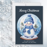Snowman Snowglobe Navy Blue White Frohe Weihnachte Feiertagskarte<br><div class="desc">"Frohe Weihnachten" personalisierbare Weihnachtsgrüßkarte mit einem niedlichen Schneemann in einer winterlichen Schneeglobe auf marinebasischem Hintergrund. Personalisieren Sie Ihre Daten mit Ihrem Familiennamen und jedem anderen Text,  den Sie auswählen.</div>