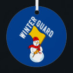 Snowman Wintergarde Ornament Aus Metall<br><div class="desc">Wintergartentext mit einem Schneemann,  der eine Flagge trägt und einen Schal mit Fahnen trägt,  ist ein humorvolles Wachtdesign für Farb- und Winterwacher an Geburtstagen und Feiertagen</div>