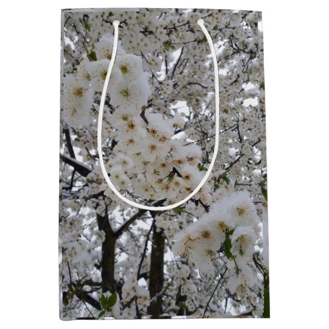 Snowy Blossom Gift Bag Mittlere Geschenktüte (Vorderseite)