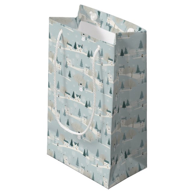 Snowy Blue Minimalist Christmas Village  Kleine Geschenktüte (Vorderseite Schrägansicht)