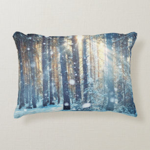 Snowy Forest Frosty Winter Szene Dekokissen