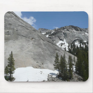 Snowy Granite Domes I im Yosemite Nationalpark Mousepad