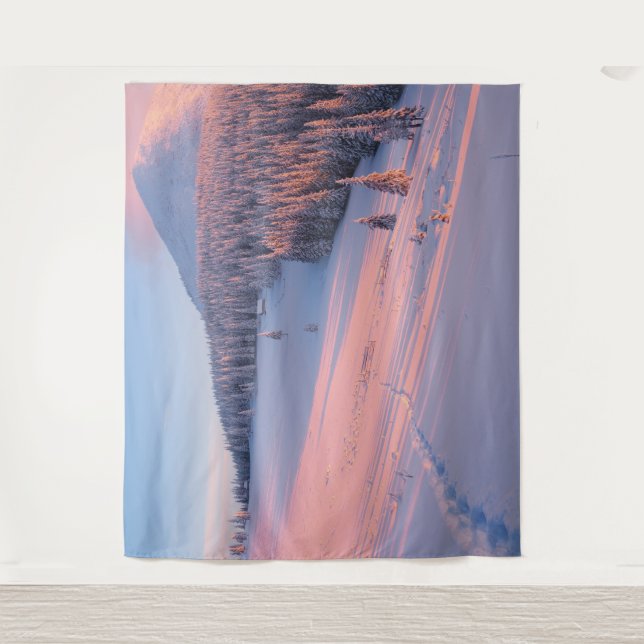 Snowy Mountains Wandteppich (Vorderseite)