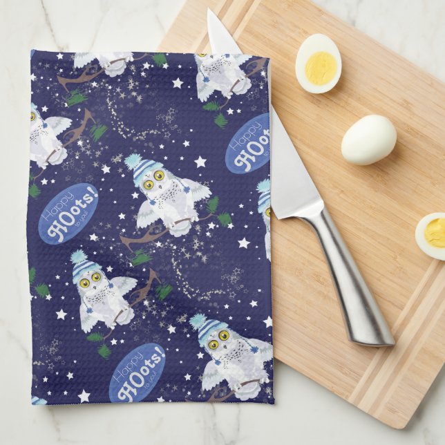 Snowy Owl mit Hat Happy Hoots Pattern Weihnachten Geschirrtuch (Viertel Falte)
