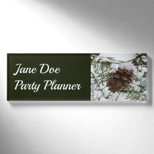Snowy Pine Cone I Winter Nature Fotografy Namenschild