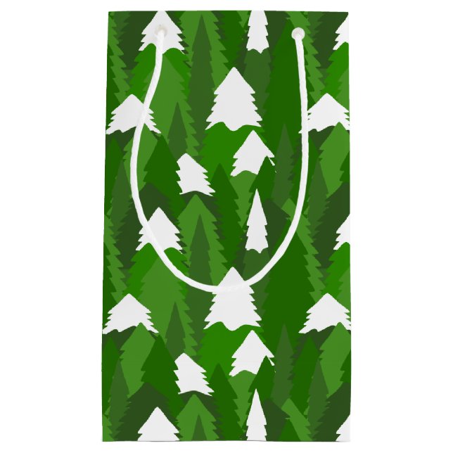 Snowy Pine Forest Kleine Geschenktüte (Vorderseite)