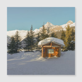 Snowy Serenity: Lake Louise und der majestätische  Magnetkarte