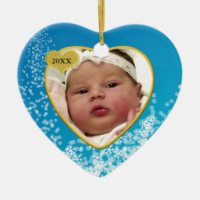 Snowy Sky Blue Baby's First Christmas Foto Herz Keramikornament (Vorne)