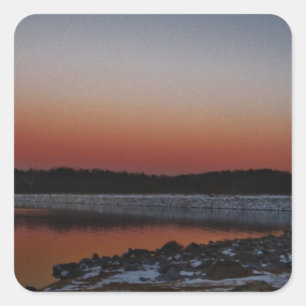 Snowy Sunset am Arrowhead See Quadratischer Aufkleber