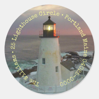 Snowy Sunset Lighthouse Rücksendeadresse Runder Aufkleber