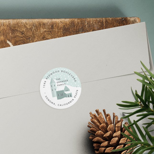 Snowy Village Rücksendeadresse Runder Aufkleber (Von Creator hochgeladen)