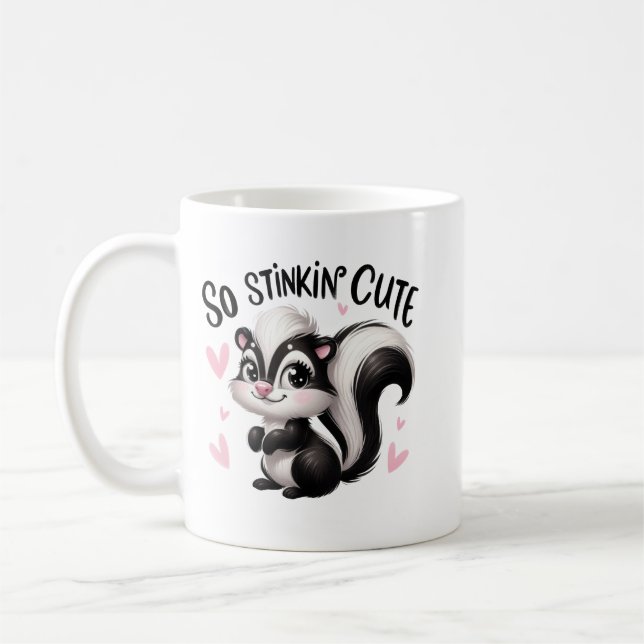 So Stinkin Cute Skunk Art Kaffeetasse (Links)
