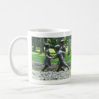 Sobald wir die Kinder… bronzierten Kaffeetasse