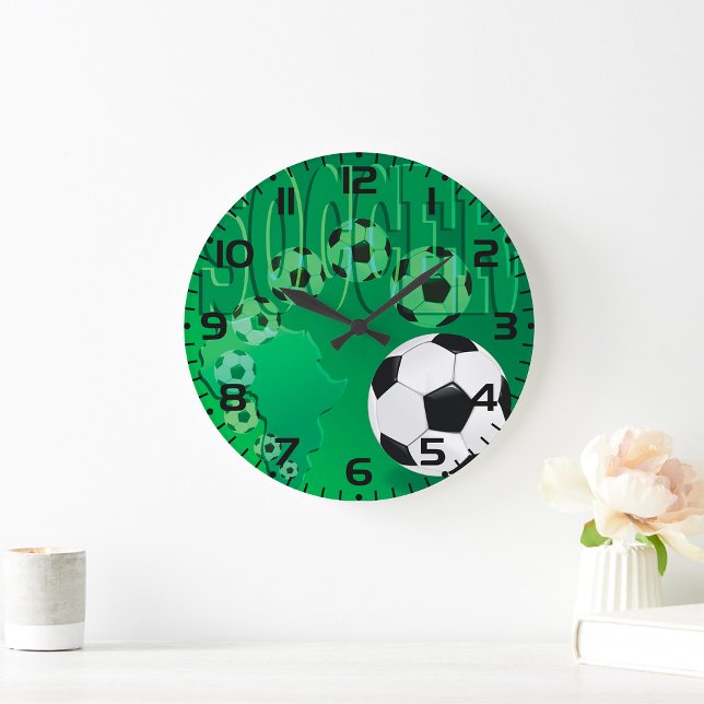Soccer Africa Bold Green Football Große Wanduhr (Von Creator hochgeladen)