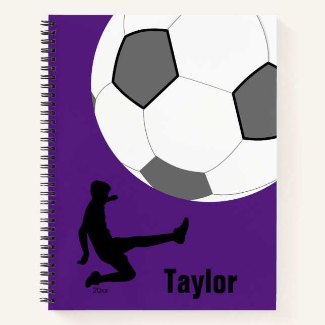 Soccer Ball Player Kick Lila Spiral Notebook Notizbuch (Vorderseite)