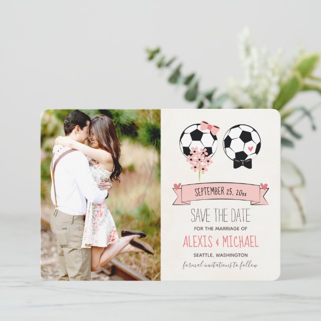 Soccer Enregistrer la date Mariage Invitations 4 P (Debout devant)