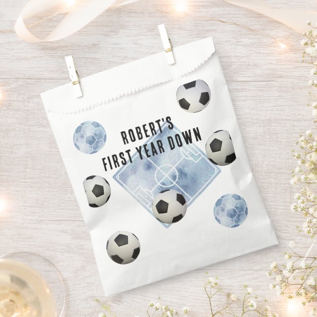 Soccer First Year Down Birthday Party Geschenktütchen (Ausgeschnitten)