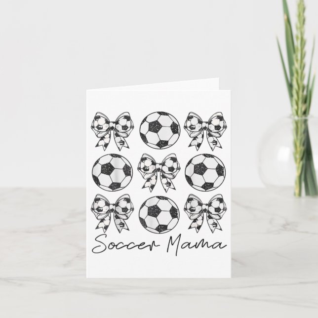 Soccer Mama Coquette Bow Soccer Mama Fußballsaison Karte (Vorderseite)