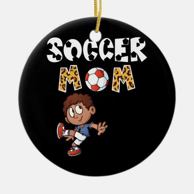 Soccer Mama Leopard Niedlicher Junge Fußball spiel Keramik Ornament (Vorne)