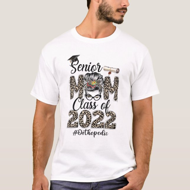 Soccer Mama Life Messy Bun Haare Sonnenbrille Mutt T-Shirt (Vorderseite)