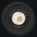 Soccer Party Personalisiert Name Black Gold Pappteller<br><div class="desc">Dieses Party mit einem goldenen Fußball wird den Fußball- (oder Fußball-) Liebhaber in Ihrem Leben begeistern. Text ist anpassbar. Teil einer Sammlung von Parcel Studios. *Das Detail der Goldfolie wird simuliert. Echte Folie wird nicht im Endprodukt verwendet.</div>