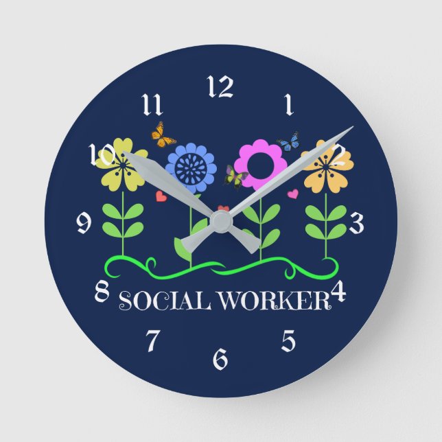 Social Worker...Flowers, Hearts, and Butterflies R Runde Wanduhr (Vorderseite)