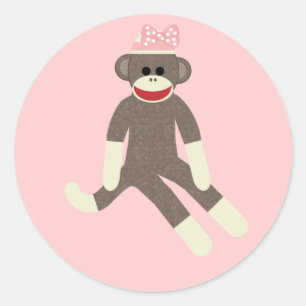 Sock Monkey Girl mit rosa Bugaufkleber Runder Aufkleber