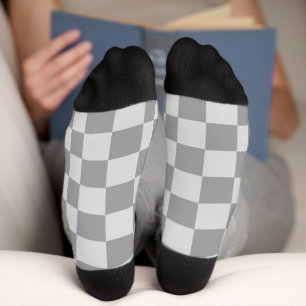 Socken aus grauen Blöcken