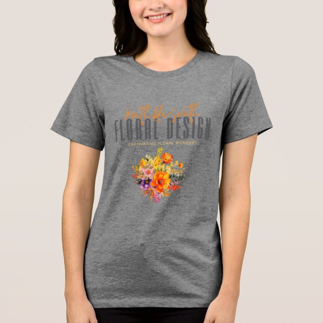 Sofistiziertes florales Design Graue orangefarbene Tri-Blend Shirt (Vorderseite)
