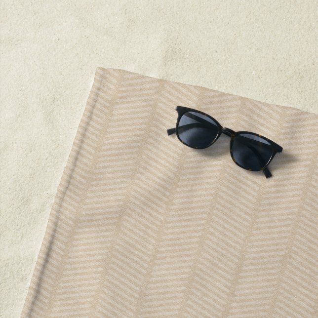 Soft Beige Herringbone Pattern Beach Handtuch (Beispiel)