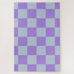 Soft Blue und Lavender Checked<br><div class="desc">Ein zartes kariertes Muster in dezenten Tönen von Powder Blue und Lavender Mist - das Wesen pastellfarbener Eleganz. Das helle und harmonische Ambiente strahlt Ruhe und Frische aus und ist ideal für Kinderzimmer-Textilien, Schlafzimmerdekoration, traumhafte Schreibwaren oder minimalistische Pastellsammlungen. Dieses sanfte, romantische Design wird Fans von sanfter und ätherischer Ästhetik begeistern....</div>