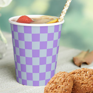 Soft Blue und Lavender Checked Pappbecher