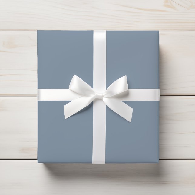 Soft Dusty Blue Serene Solid Geschenkpapier (Von Creator hochgeladen)