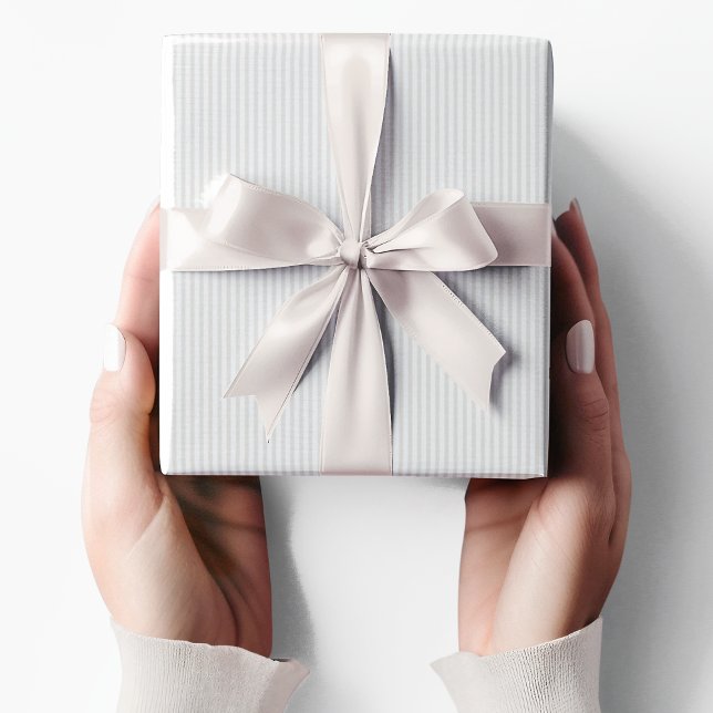 Soft-Elfenbein und weiße Strippendusche Geschenkpapier (Elegant Ivory & White Pinstriped Baby Shower Wrapping Paper. Chic Simple Ivory & White Thin Stripes)