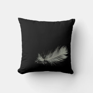 Soft Feather Elegance Kissen